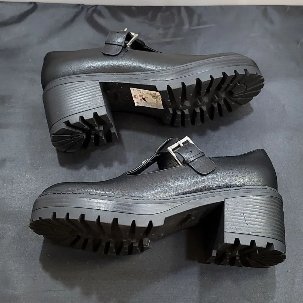 BRAND NEW GBG LOS ANGELES CHUNKY T BAR MARY JANE SHOES